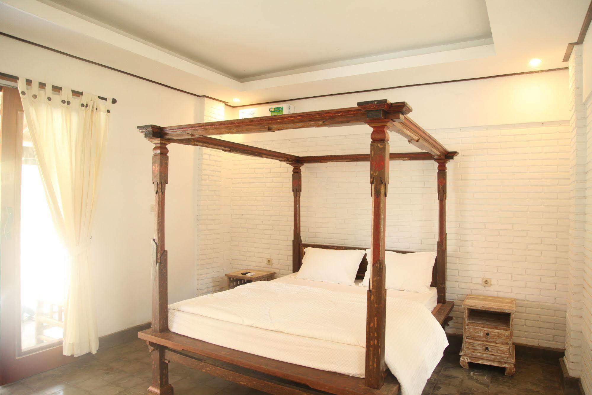Hotel Bramasa 3*